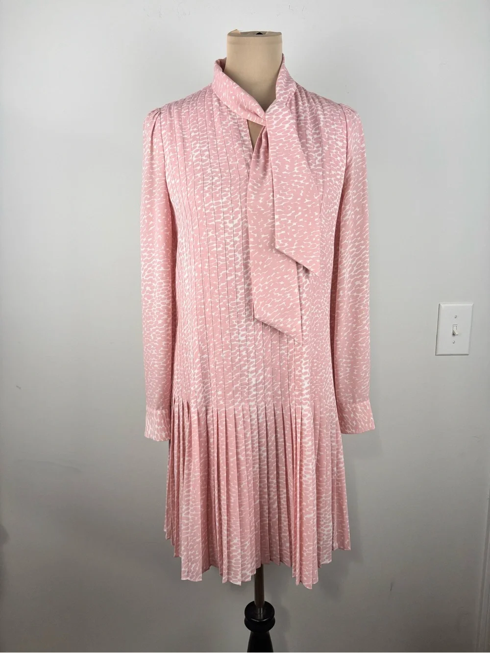 Kate Spade New York Womens Size 6 Pink Pleated Georgette Dress Tie Neck Coquette